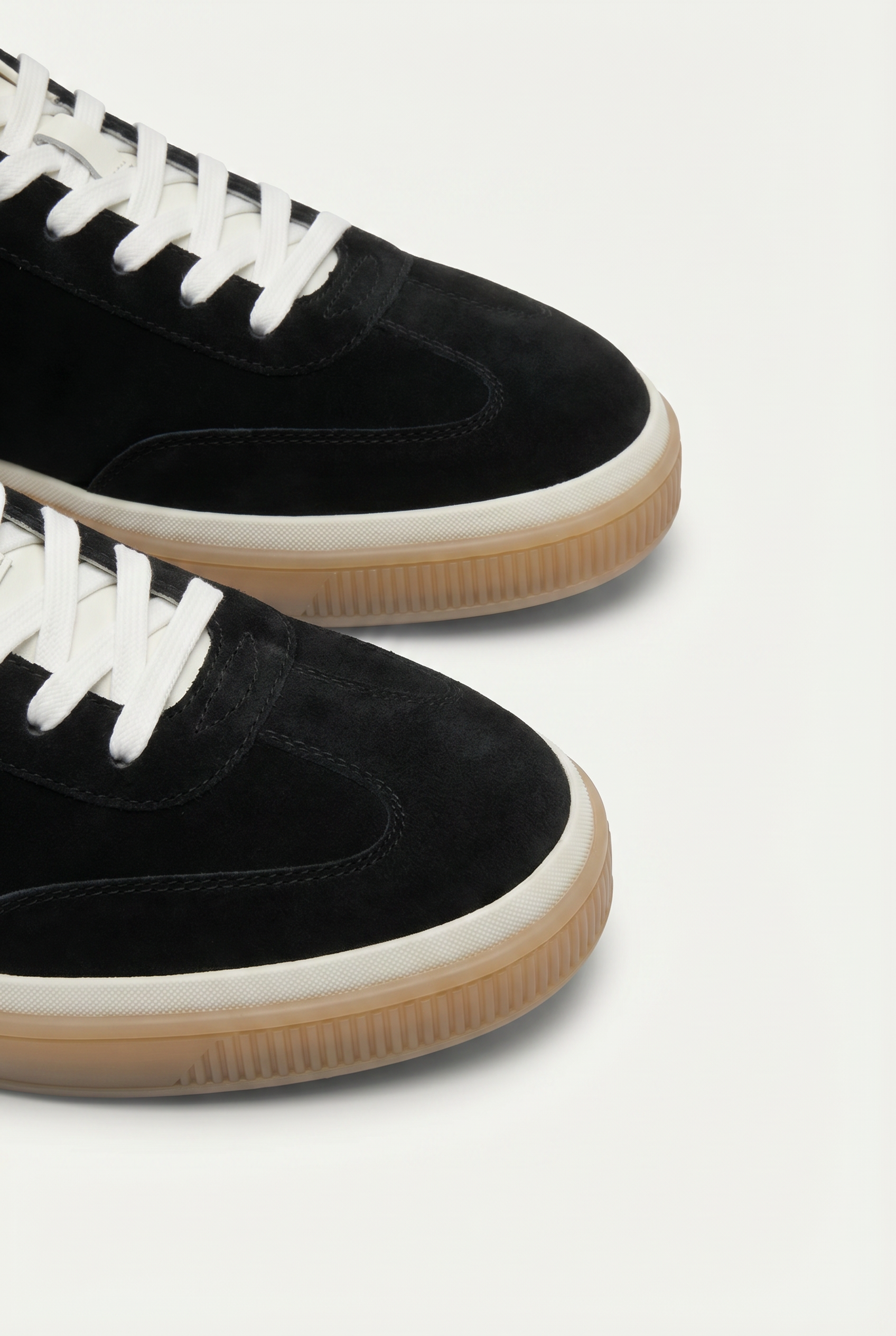 Bogota Suede Sneaker Black