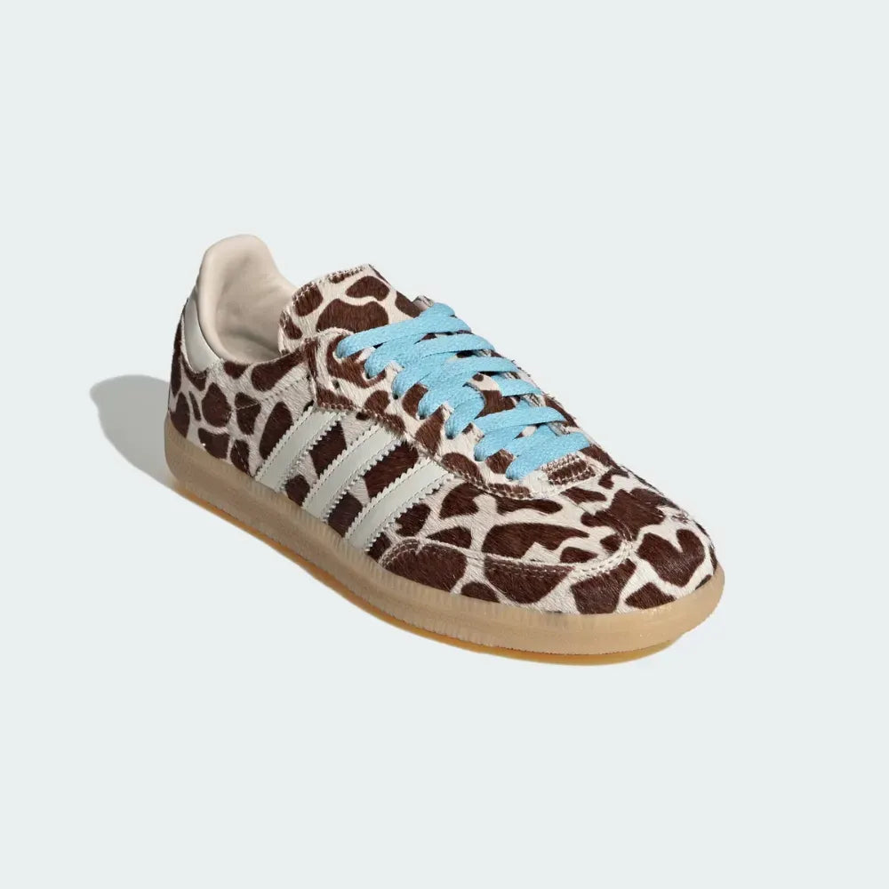 AD Samba Giraffe