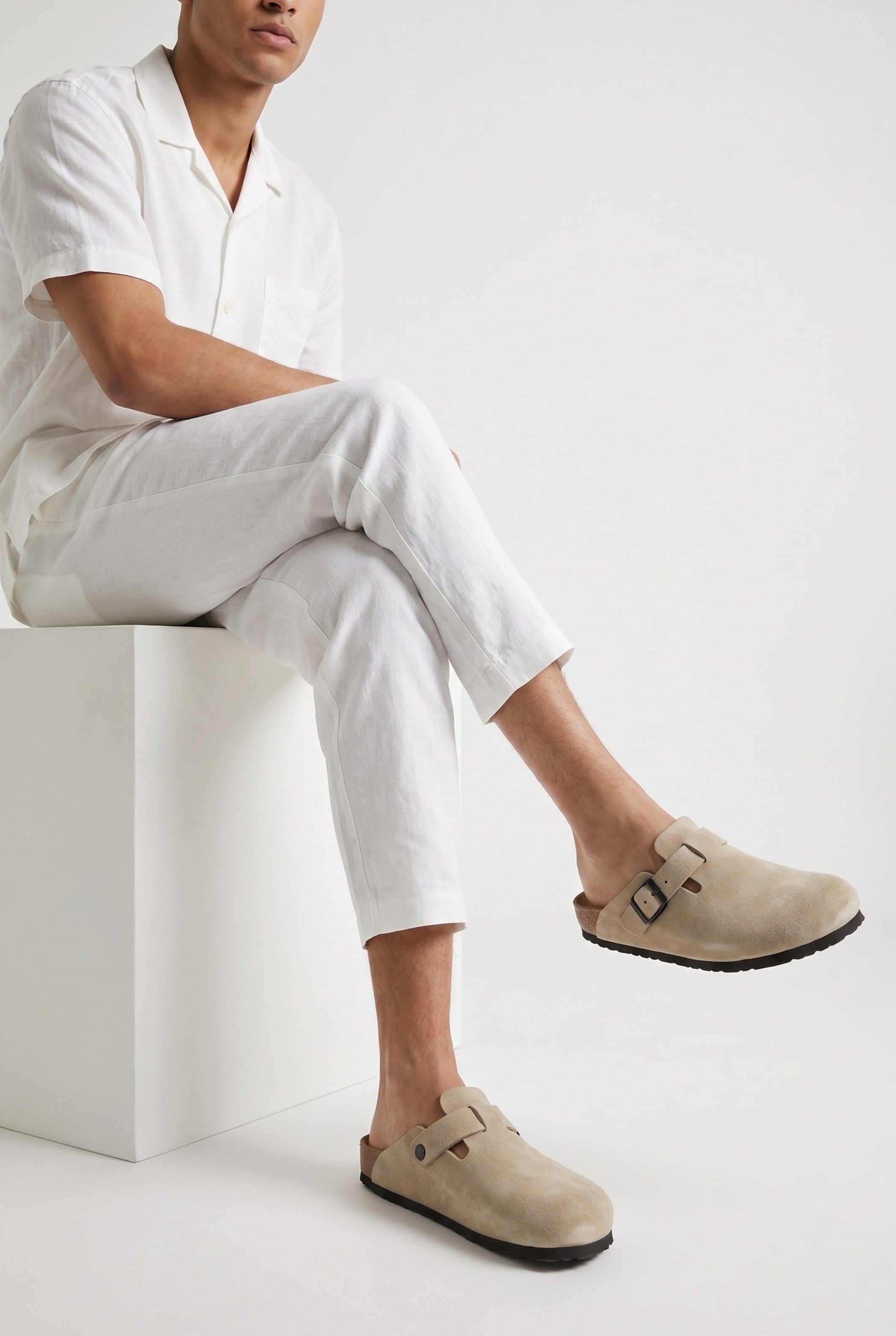 Oslo Suede Clog Sand
