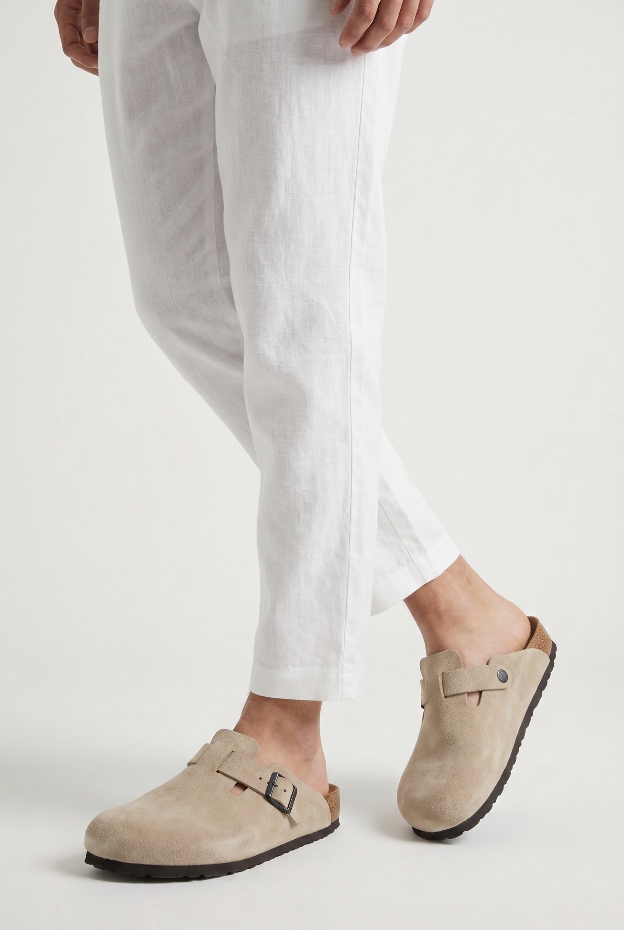 Oslo Suede Clog Sand