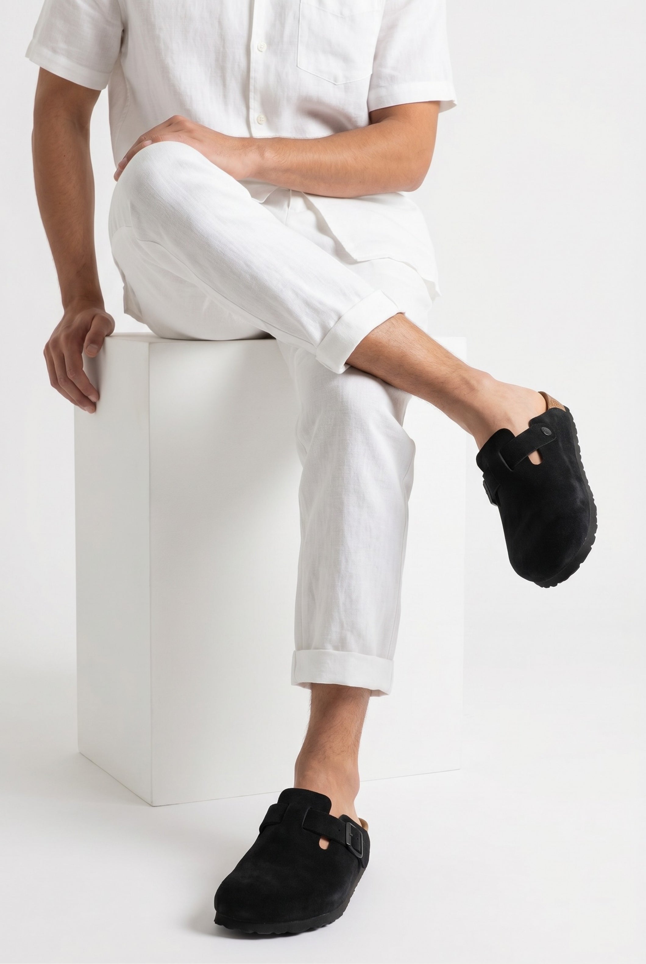 Oslo Suede Clog Black
